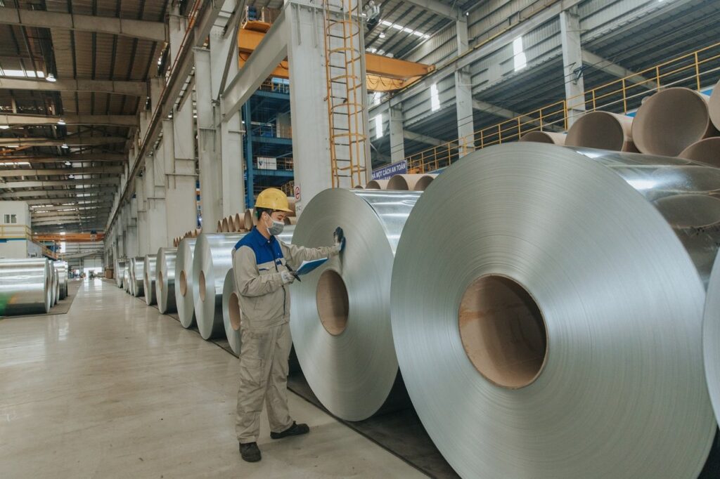 lắp đặt điện mặt trời mái nhà; lắp đặt điện mặt trời áp mái; lắp điện áp mái; lắp đặt hệ thống điện mặt trời áp mái; điện mặt trời; tôn việt pháp điện mặt trời; vinci; vinci solar; vinci điện mặt trời; vinci power;